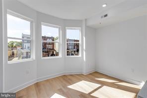 Photo - 1221 W Lehigh Ave