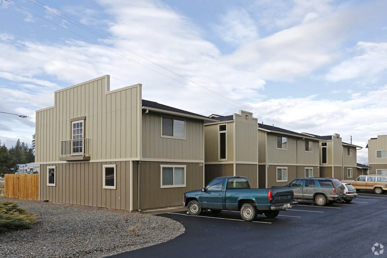 Mountain High Apartments - Mountain High Apartments