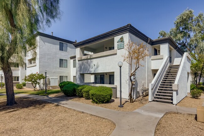 Photo - Pavilions at Arrowhead
