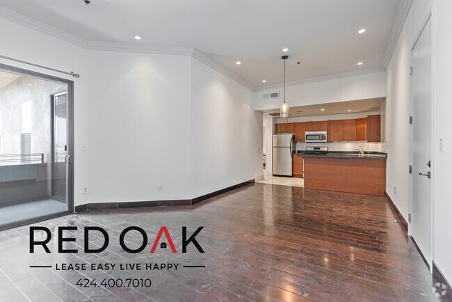 Building Photo - Incredible Top Floor One Bedroom with Priv... Unit 504 Rental