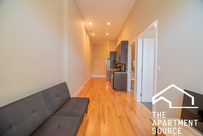 Photo - 3138 S Indiana Ave Unidad 106