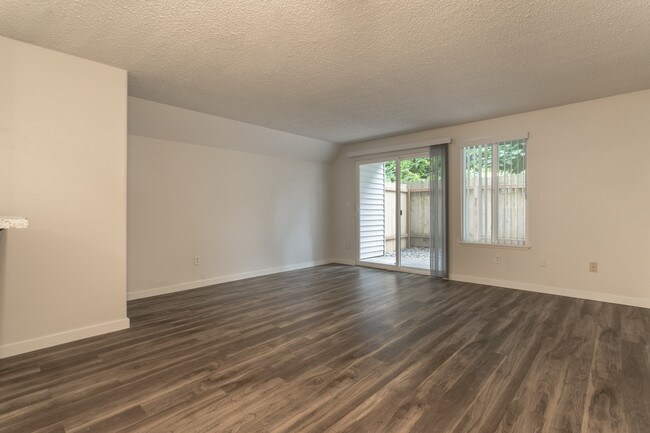 Solana Apartments