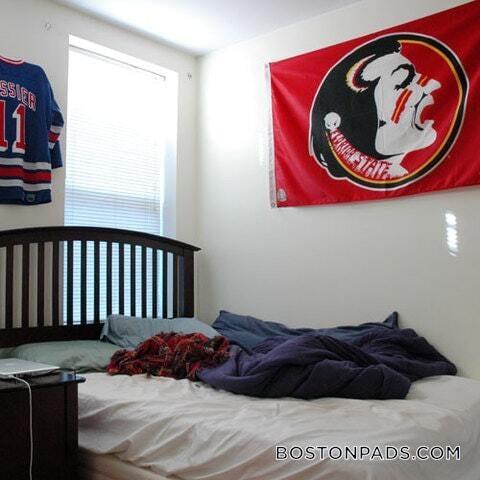 Photo - 220 Hanover St Unidad 17