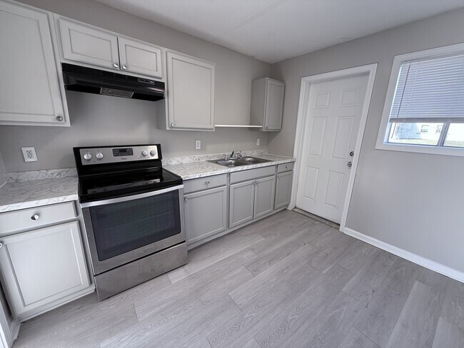 Photo - 1155 N Belvedere Blvd