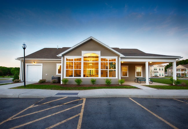 Pinebrooke Apartments