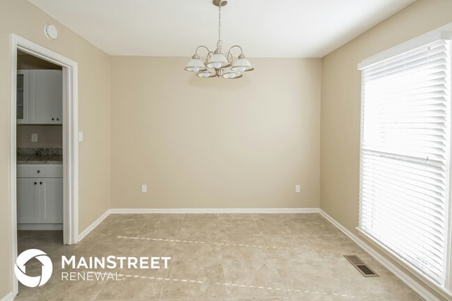 Photo - 720 Country View Terrace