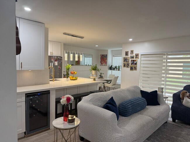 Photo - 995 Riverside Dr Unit 995 riverside dr apt 111