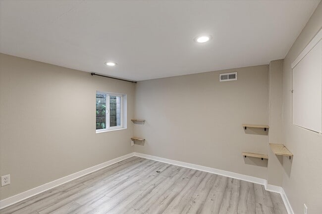 Photo - 10231 1st Ave S Unidad B