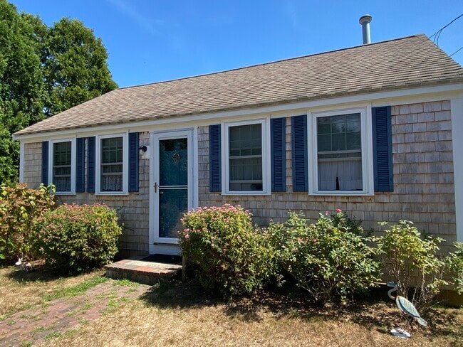 Building Photo - 20 Bay View Rd Rental