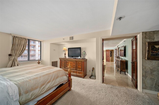 Photo - 3525 Sage Rd Unit 1512