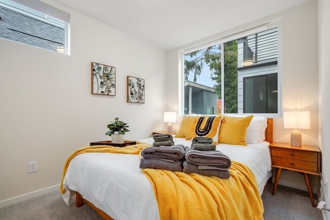 Photo - 8042 14th Ave NW Unidad ID1036019P