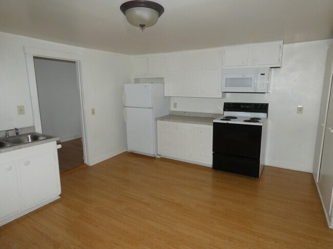 Photo - 107 Pearl St