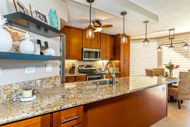 Photo - Maui Sunset Condo!! LOCATION, LOCATION, LOCATION!!