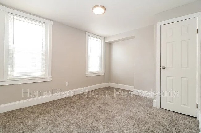 Photo - 2130 S Daggett St