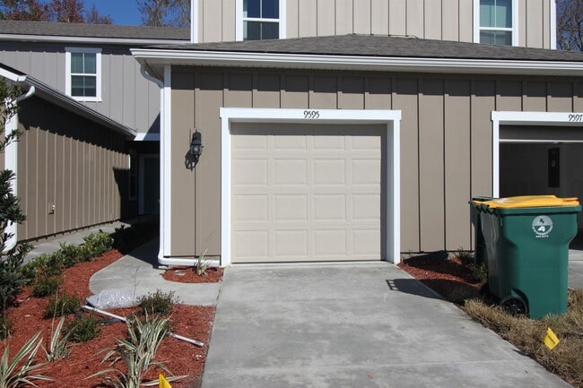 Photo - 9595 Star Dr