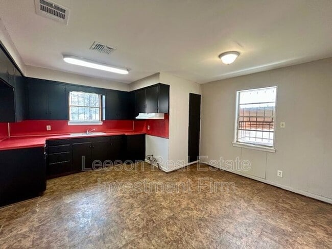 Photo - 439 Browning St