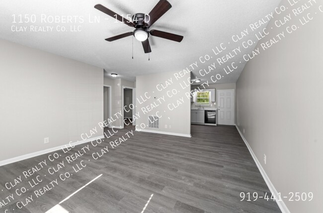 Building Photo - 1150 Roberts Ln Unit 1154-D