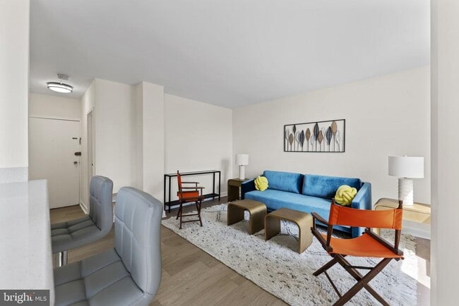 Photo - 1260 21st St NW Unit 1005