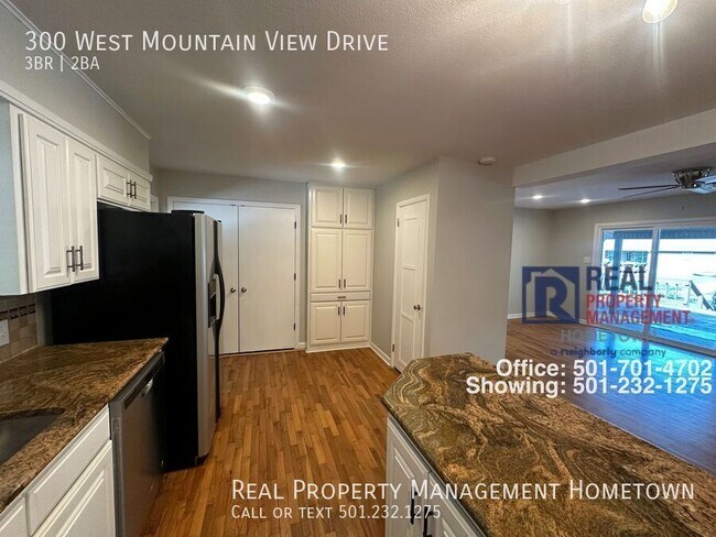 Photo - 300 W Mountain View Dr