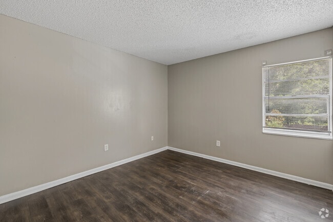 1BR, 1BA - 675SF - Bedroom