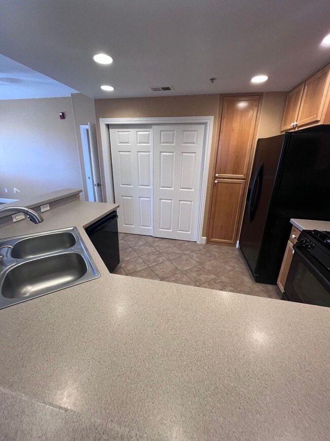 Photo - BEAUTIFUL CONDO AT THE PHOENICIAN IN ROSEVILLE!! Unit 326