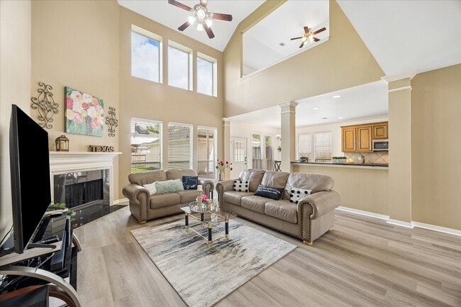 Photo - 2614 Cezanne Cir