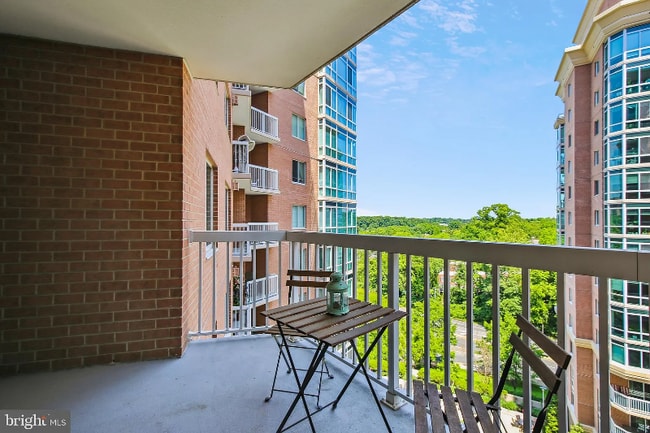 Photo - 3101 N Hampton Dr Unit 915