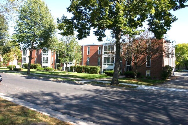 Chowen Plaza Apartments