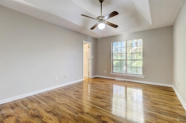 Photo - 715 Durham Ridge Dr NW