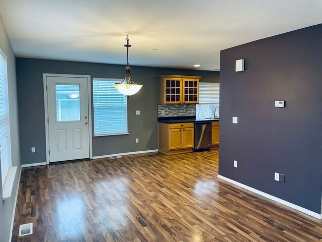 Photo - Delightful DuPont 3 Bedroom Townhouse