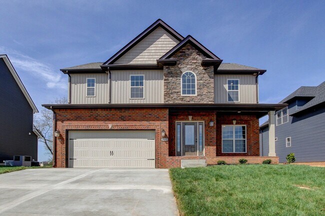 4 or 5 bedroom HUGE open concept. - 4 or 5 bedroom HUGE open concept. House