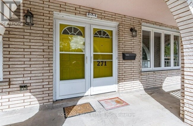 Photo - 271 Carson Dr