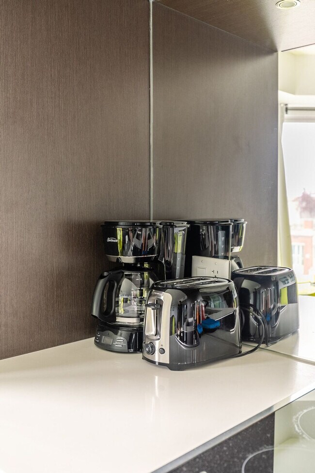 Photo - 155 Yorkville Ave Unit SI ID1505546P