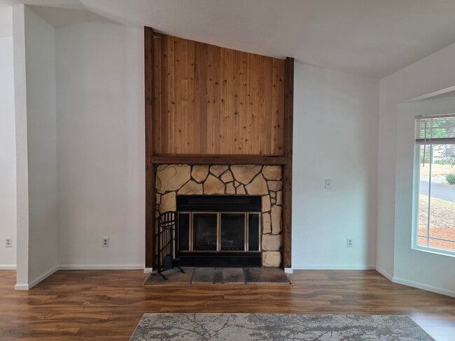 Photo - 8216 Winchester Ct NW