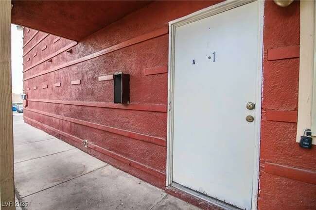 Photo - 375 N 15th St Unit 1