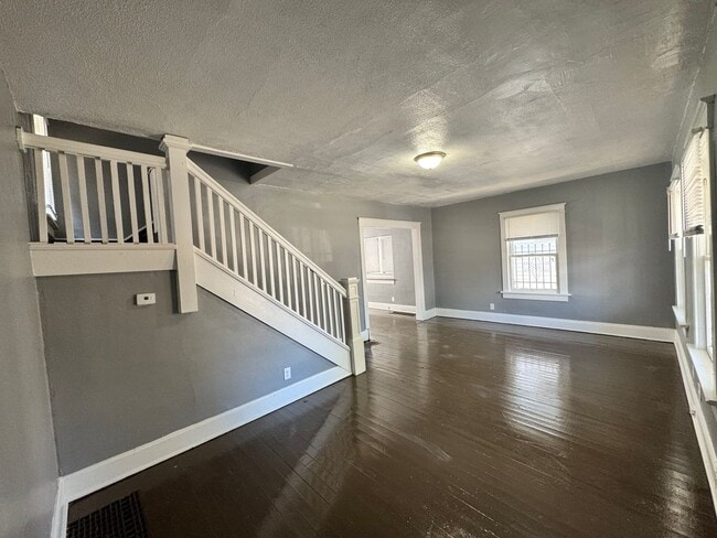 Photo - 3 Bedroom House