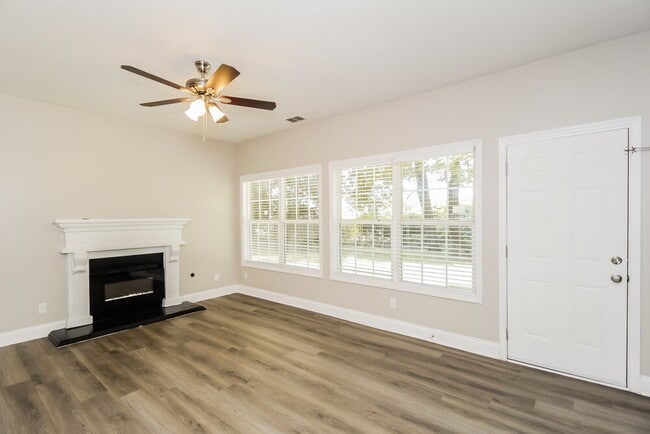 Photo - 3847 Heathermere Landing