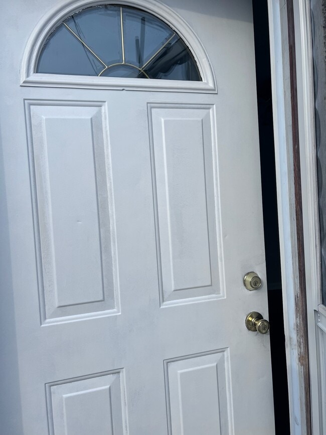 Photo - 5326 B St SE Unidad 3