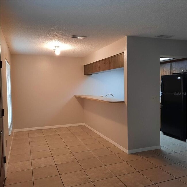 Photo - 682 37th St N