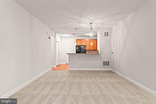 Photo - 200 W Elm St Unidad 1224