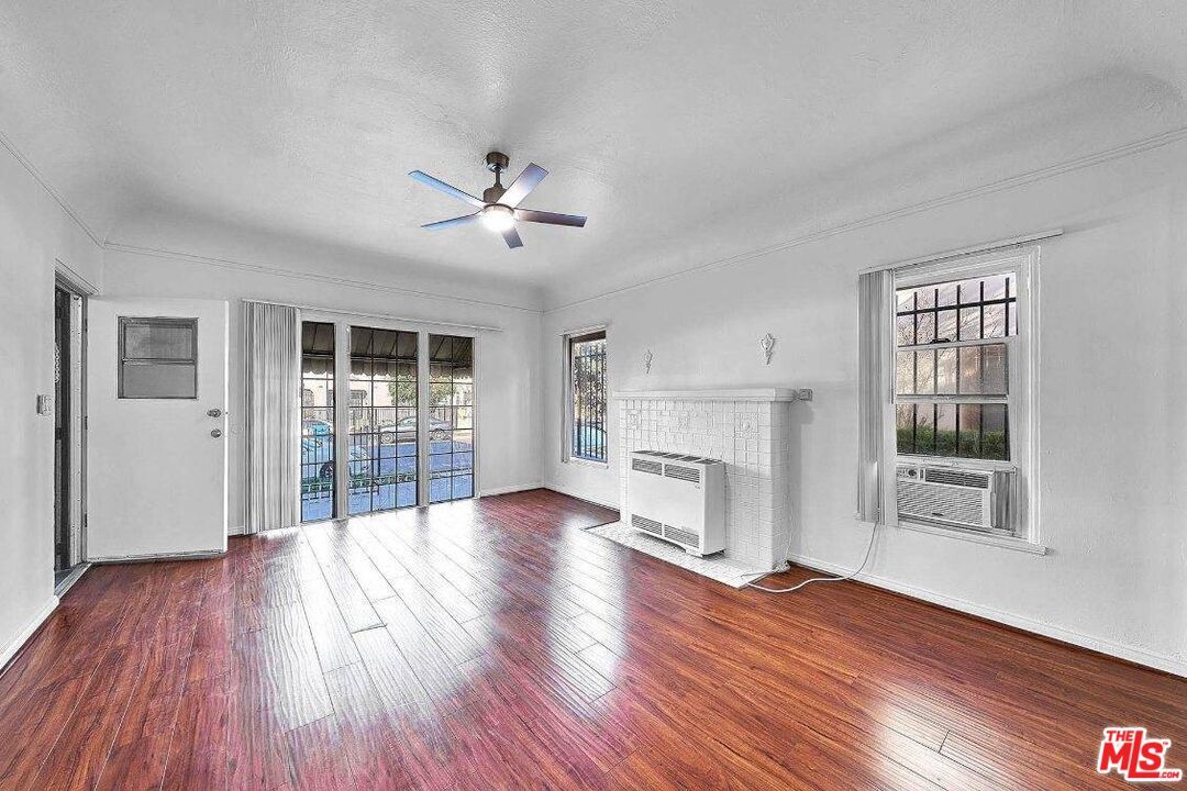 Photo - 1414 S Bronson Ave