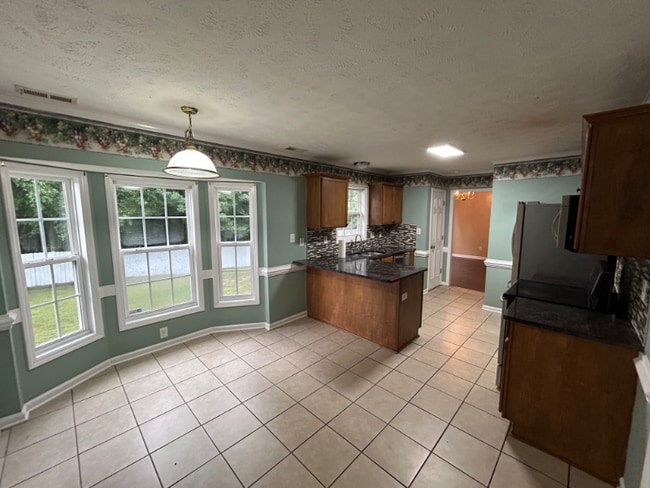 Photo - 320 Peterson Pl