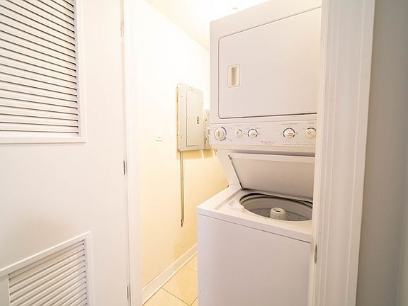 Photo - "Discover Urban Elegance: Spacious 2-Bed, ...