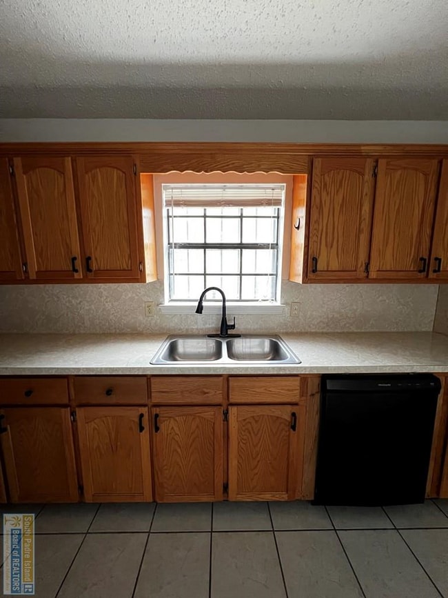 Photo - 1547 Guadalajara Ave