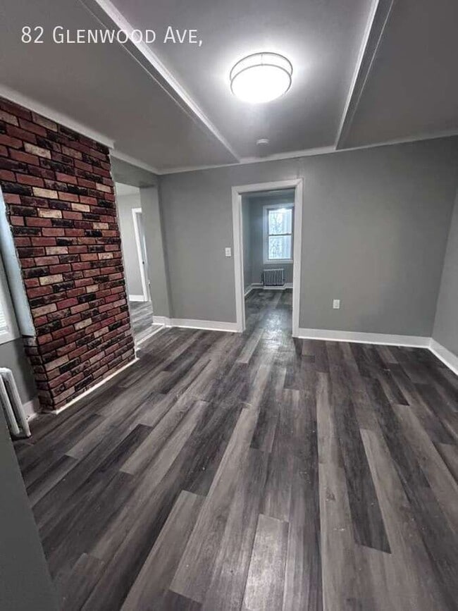Photo - 82 Glenwood Ave
