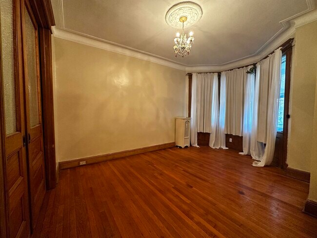 138 Kensington Ave Unidad 1