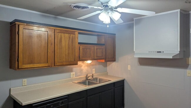 Photo - 1400 34th St