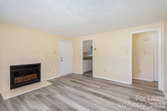 Photo - 3131 Vestal Pl