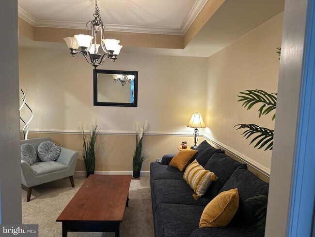 Photo - 338 Village Way