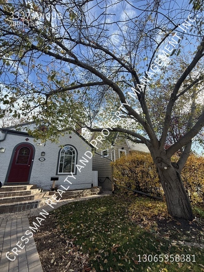 Building Photo - 2 Bed 1 Bath Full House in Lakeview